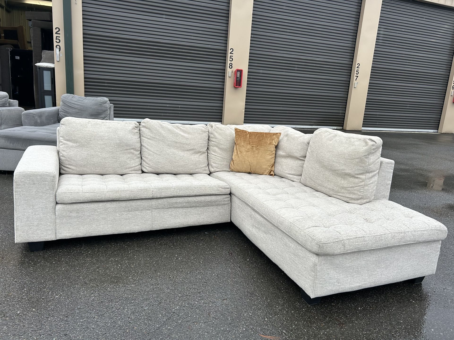 Sectional Couch 