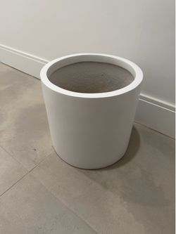 The Sill - Burbank Planter 11”