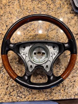 Mercedes Benz R129 steering wheel refurbished (1(contact info removed))