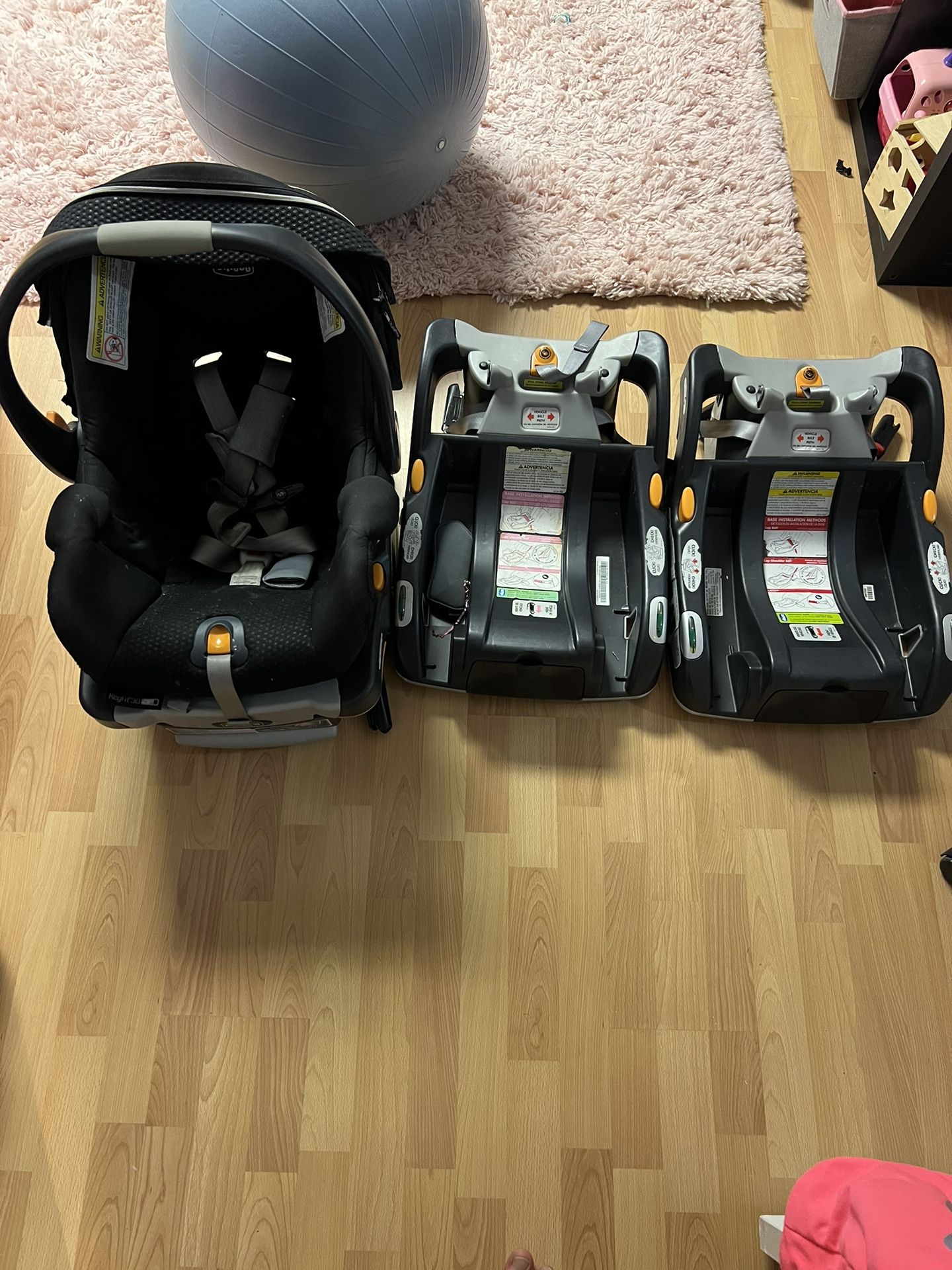 chicco-nextfit-zip-convertible-car-seat-rear-facing-seat-for-infants