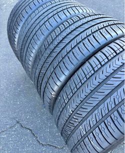 255/40/20 Michelin Tires con 80% de vida las 4