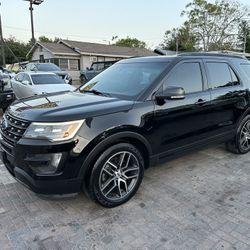 2016 Ford Explorer