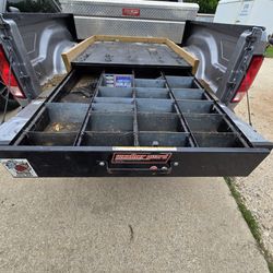 Truck bed Toolbox 