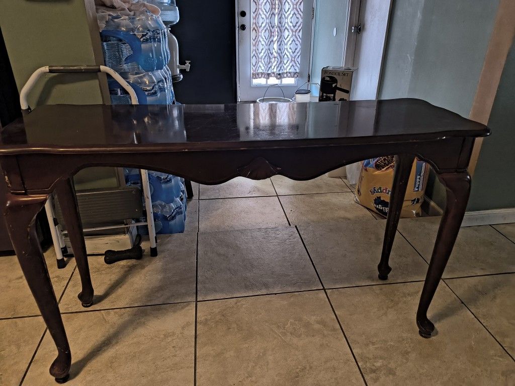 Nice Long Table
