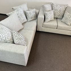 2 Pc Sofa And Loveseat Floor model (New)