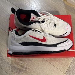 Nike Air Max AP Size 8.5 Mens
