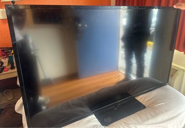 70 in Vizio tv and 40 in LG tv