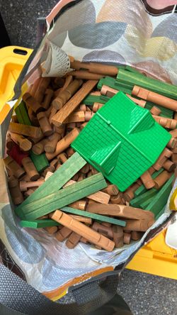 Lincoln Logs