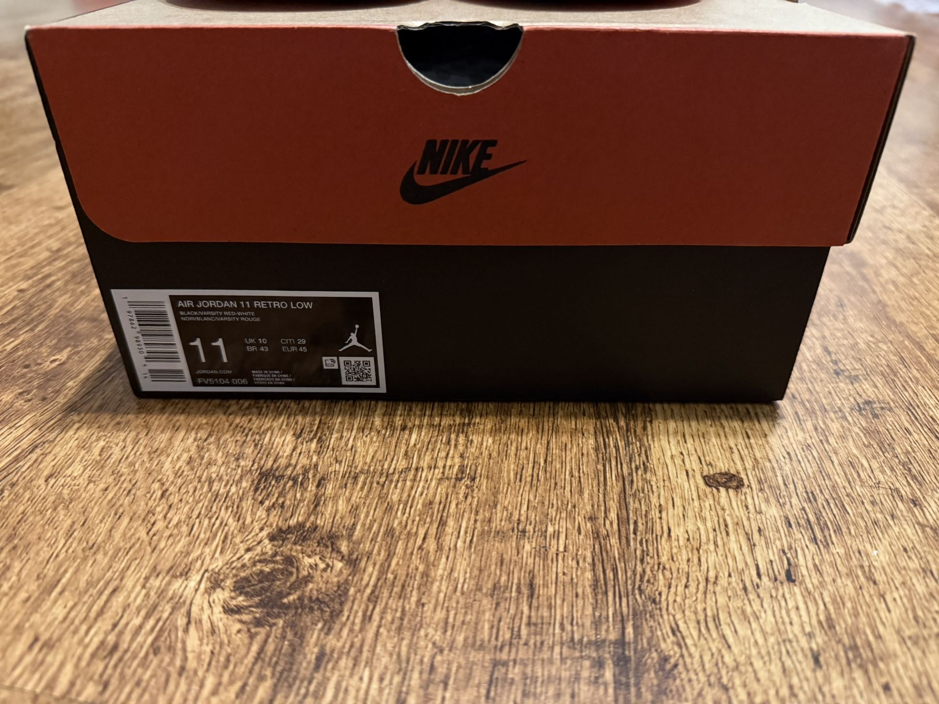 Nike Air Jordan 11 Low Bred/ Sz 11 2025