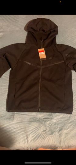 Black Nike tech size S