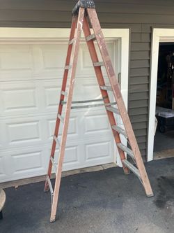 Fiberglass A-Frame Step Ladder