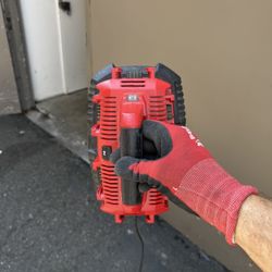 Milwaukee M18 Six-Pack Charger 