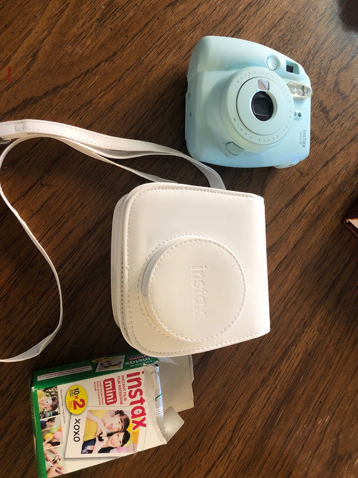 Instax mini 9 w case and film