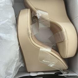 Fashionnova Wedges Size 6.5