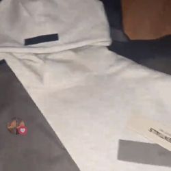 Essentials Hoodie‼️