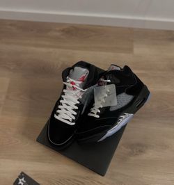 Jordan 5 Metallic