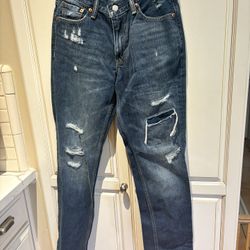 Levi’s 511 size 30x32 distressed