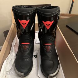 Dainese Torque 3 Out Boots Black/Fluo Red 