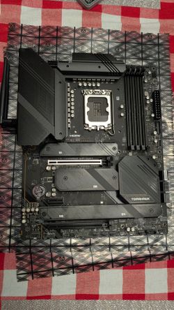 MSI MAG Z790 Tomahawk WiFi DDR4