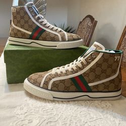 Brown Tennis Shoes 