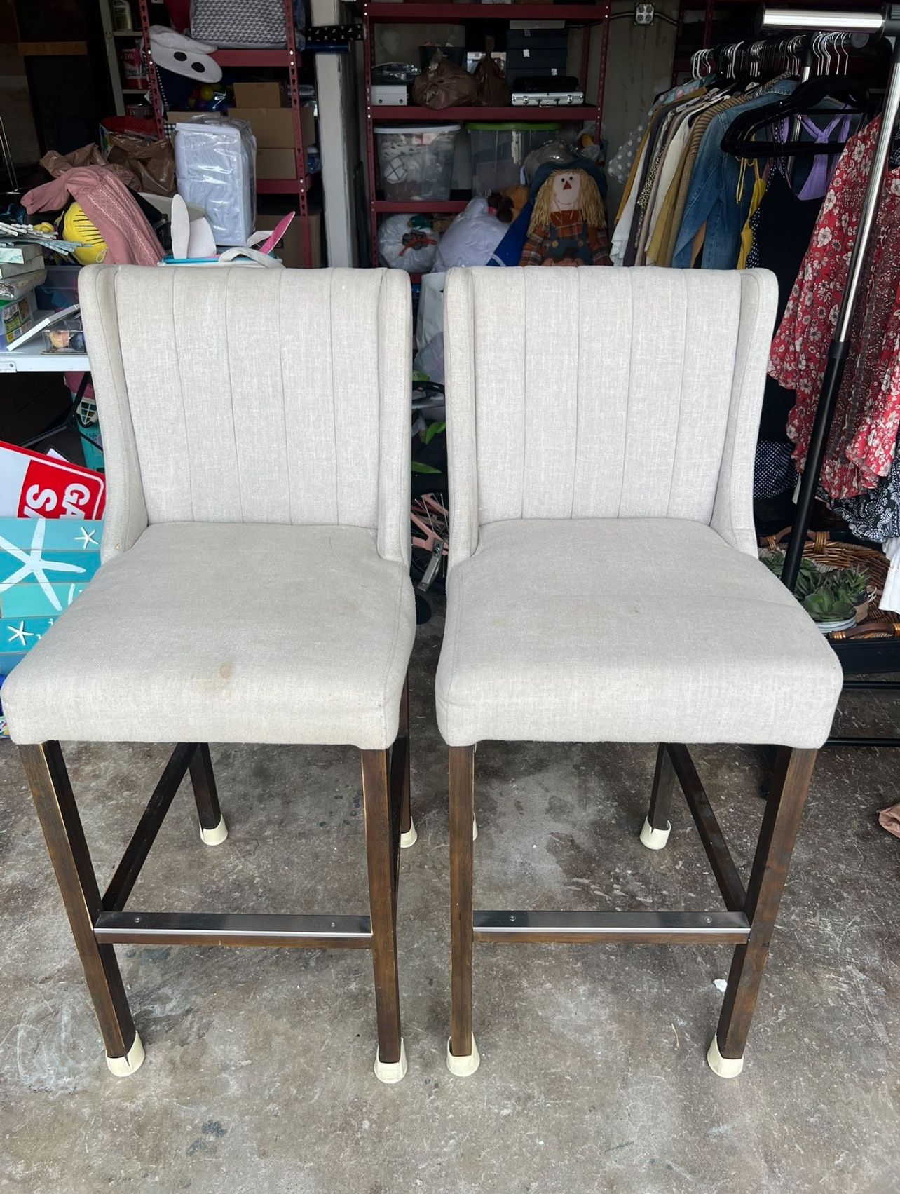 FREE BAR STOOLS