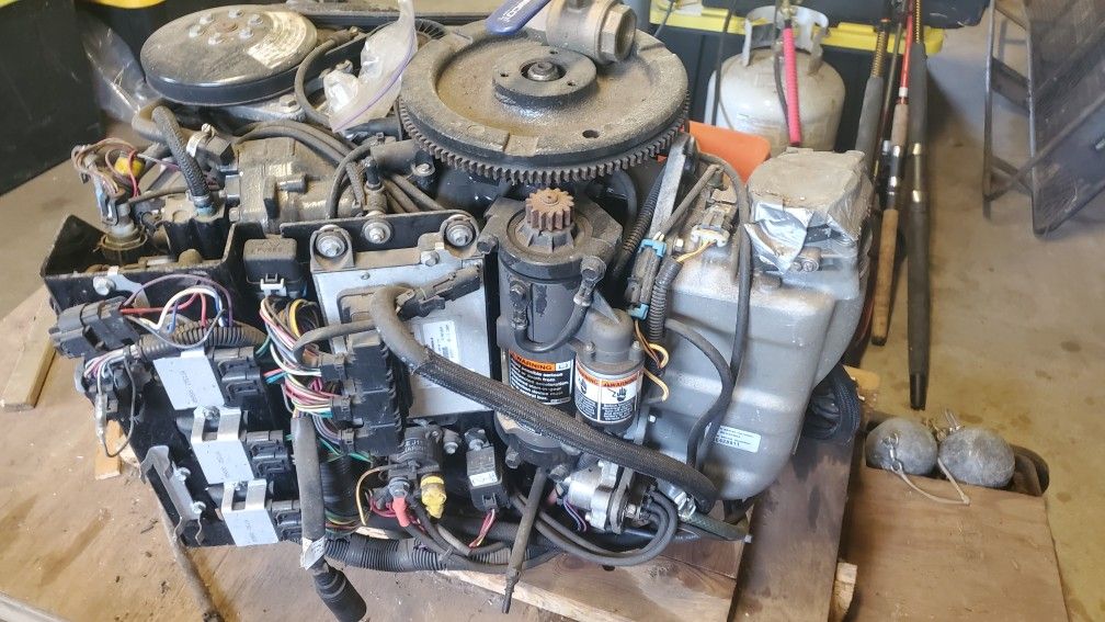 Mercury Power head. 2005 200 Optimax.