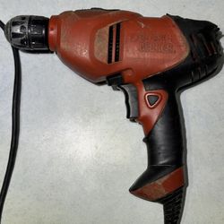Black & Decker DR202 5 Amp 3/8-Inch Drill/Driver with Keyless Chuck & Level Ind.