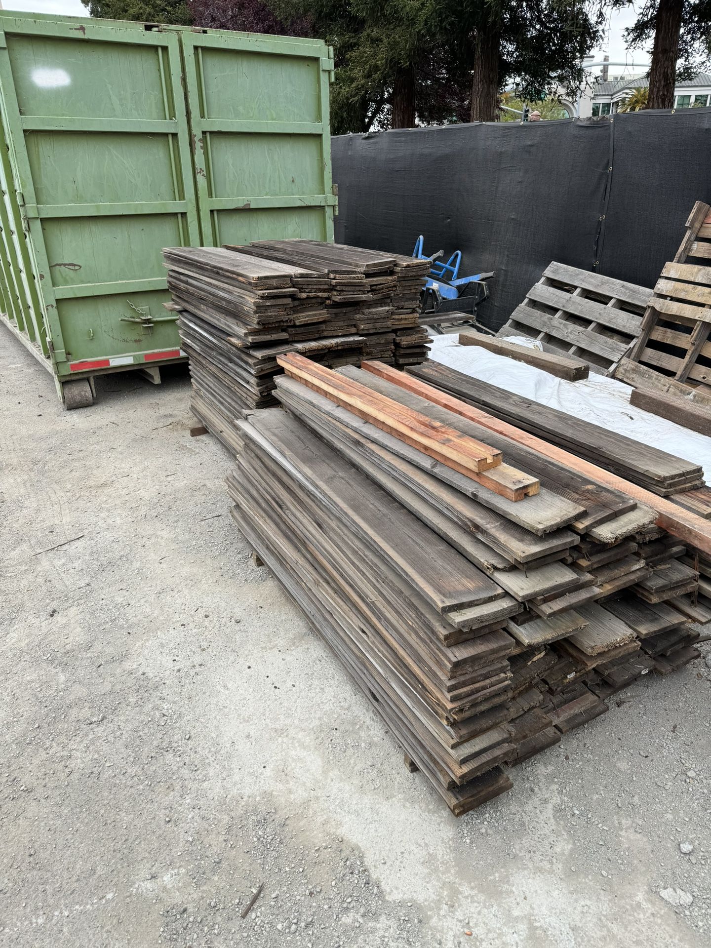 Salvaged Redwood Used Fence Boards For Free