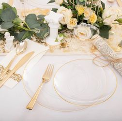 Clear & Gold Plastic Plates