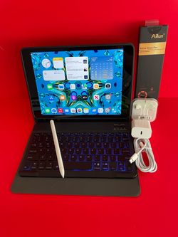 Apple IPad 9th Generation (10.2” Retina /Touch ID /IOS 26/ 2021 Model) 64GB with Pen, Keyboard & Accessories