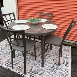 Counter High Dining Kitchen Table And 4 Chairs