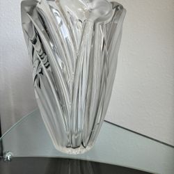 Beautiful Frosted And Clear Vase 9 1/2 Inches Tall 5 Inches Wide