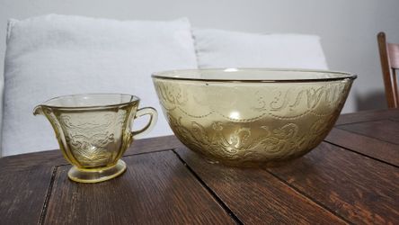 American Depression Glass Bowl and Creamer