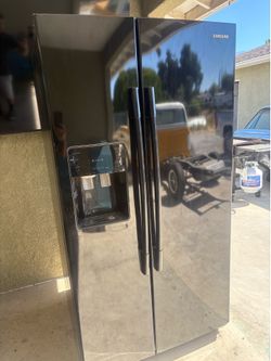 Samsung refrigerator  free