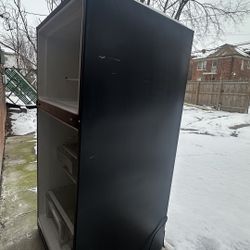 21.9 cu. ft. Top Freezer Refrigerator in Black