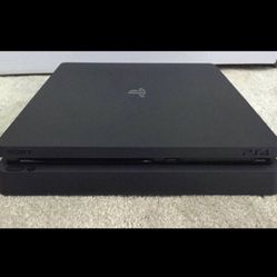 PS4 Slim