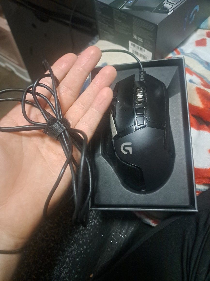 G502 Wired Mouse