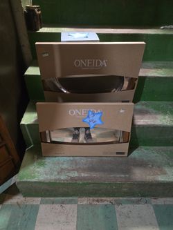 Oneida Trays 
