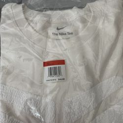 Kobe Mamba Halo Large Shirt