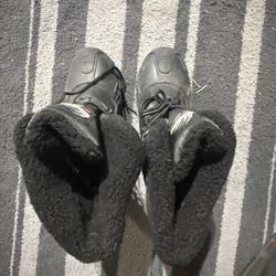 Snow shoes