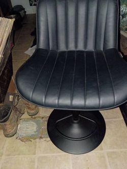 Bar Stool. Hydrolic