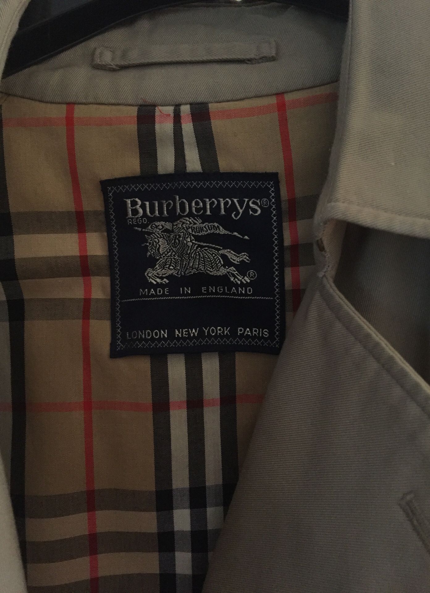 Burberry tranche coat jacket size medium