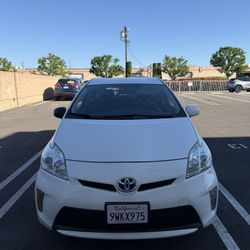 Toyota Prius 2013 (Clean Title)