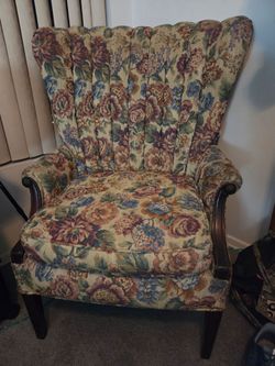 Vntiage Chair