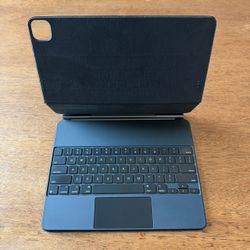 Apple Magic Keyboard Model A2480 iPad Air 13" / iPad Pro 12.9" - Black