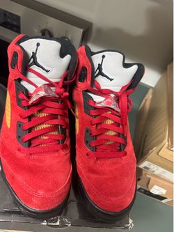 Jordan 5s raging Bulls size 10.5