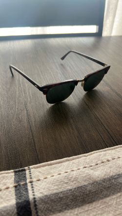 Ray-Ban