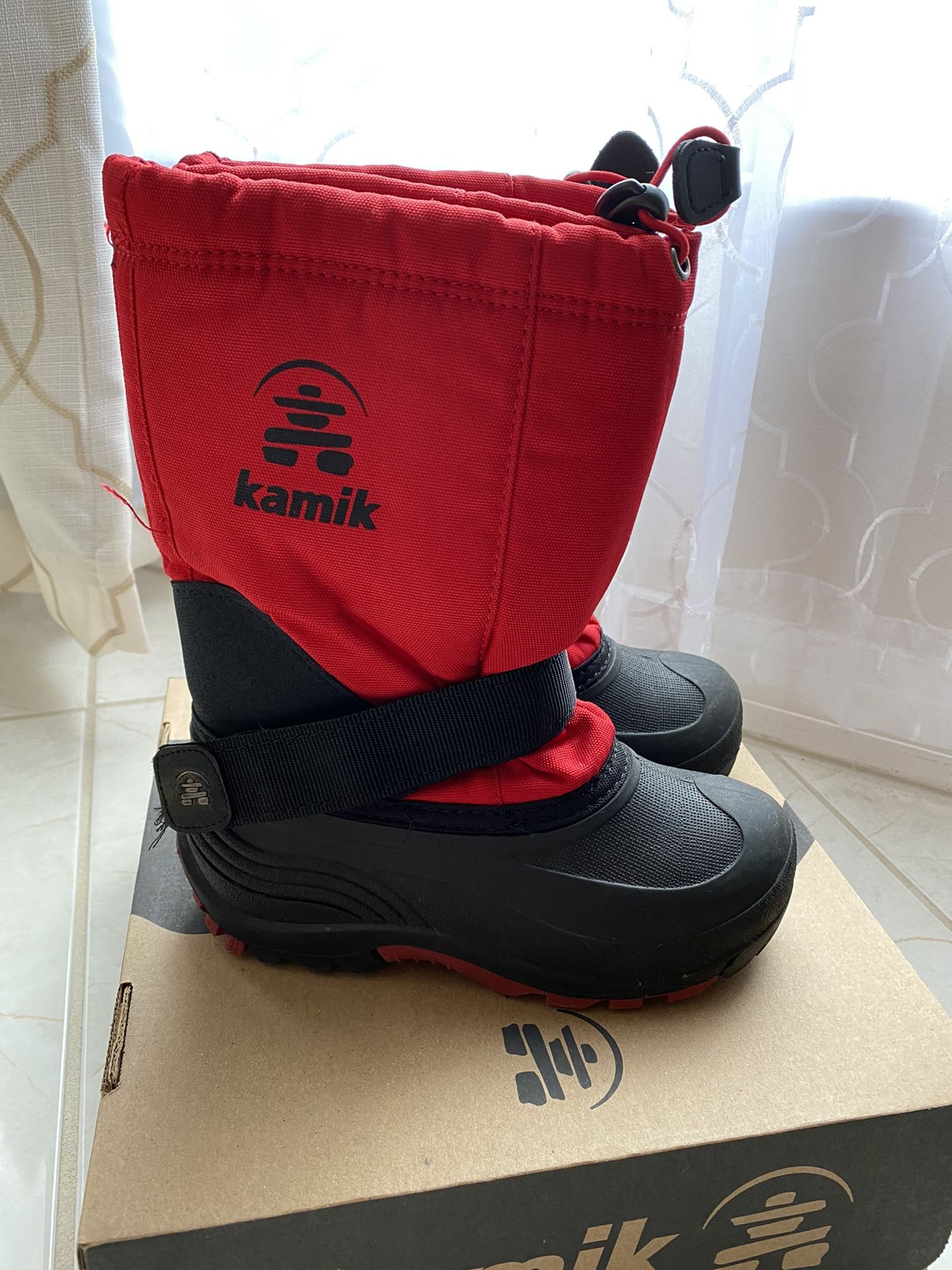 Kamik Kids Snow Boots Size 1 - Like New