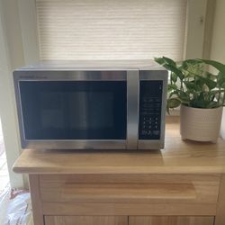 Microwave- Sharp Carousel