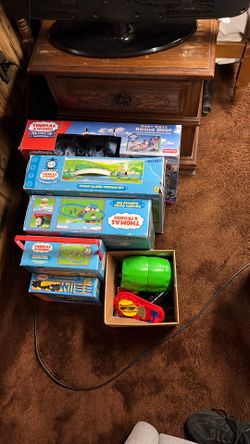5 sets of Thomas & Friends